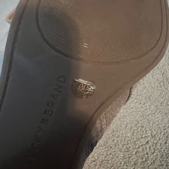 Lucky Brand women’s booties - Picture 5 of 5